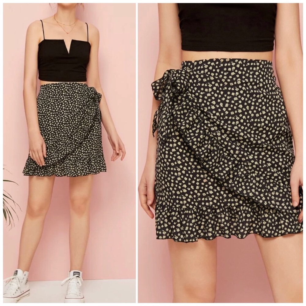 NWOT Black + Tan Floral Print Ruffle Skirt